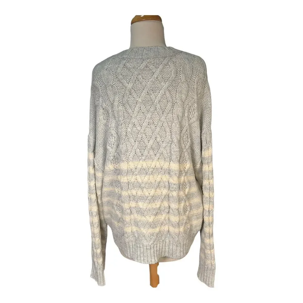 American Eagle Cable Knit Sweater XL Gray Cream Striped Chunky Crewneck Pullover